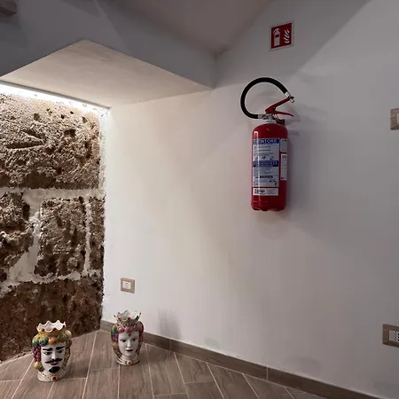 Dimora Del Tufo Antico Holiday home Avola